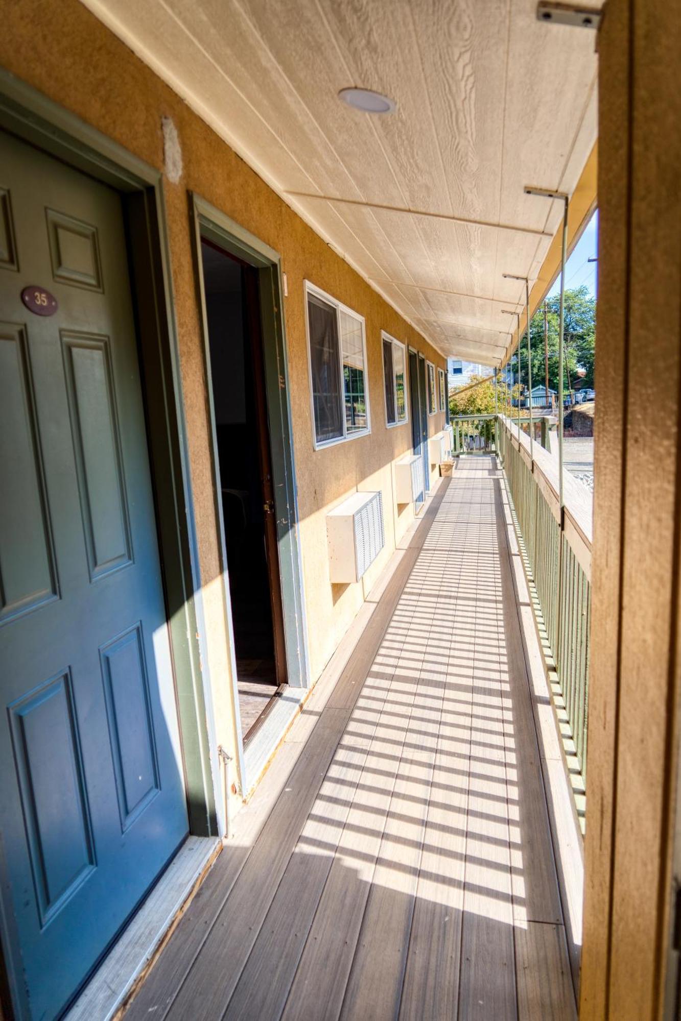 Budget Inn The Dalles Extérieur photo