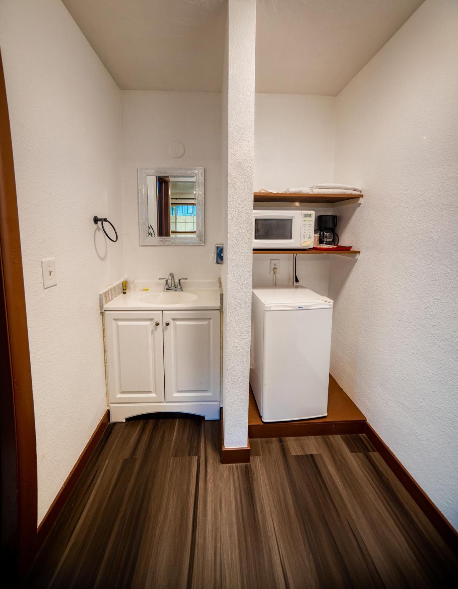 Budget Inn The Dalles Extérieur photo